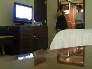 Tóc vàng tăng nhiệt  ...