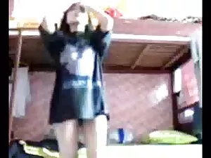 Người đàn ông trẻ ph ...