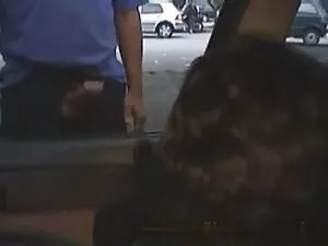 Nhìn đẹp với hai cô  ...